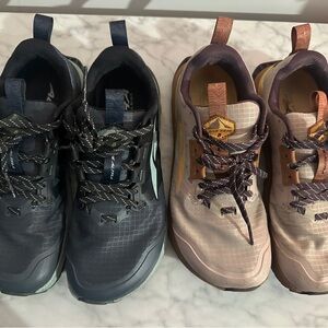 Altra Women Trail Running Shoes Lone Peak 8 size US 7.5 Two Pair blue Tan